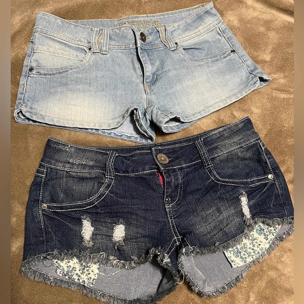 2 pairs Jean shorts sz 7 
Almost Famous
Streetwear Society
NWOT